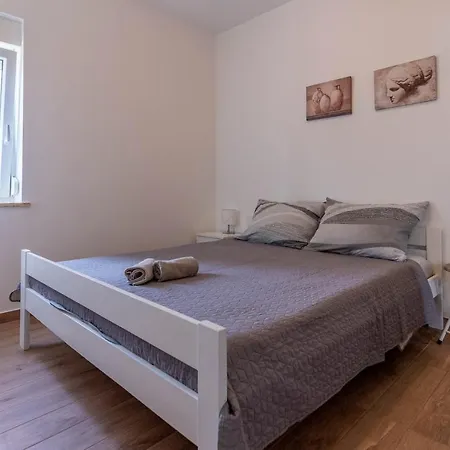 Briuni Riviera * Pula